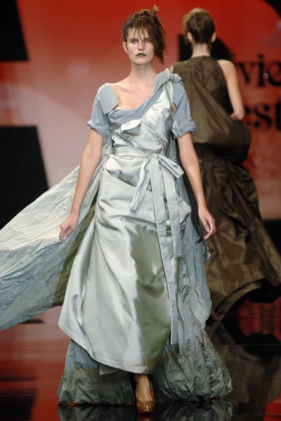 Look 60